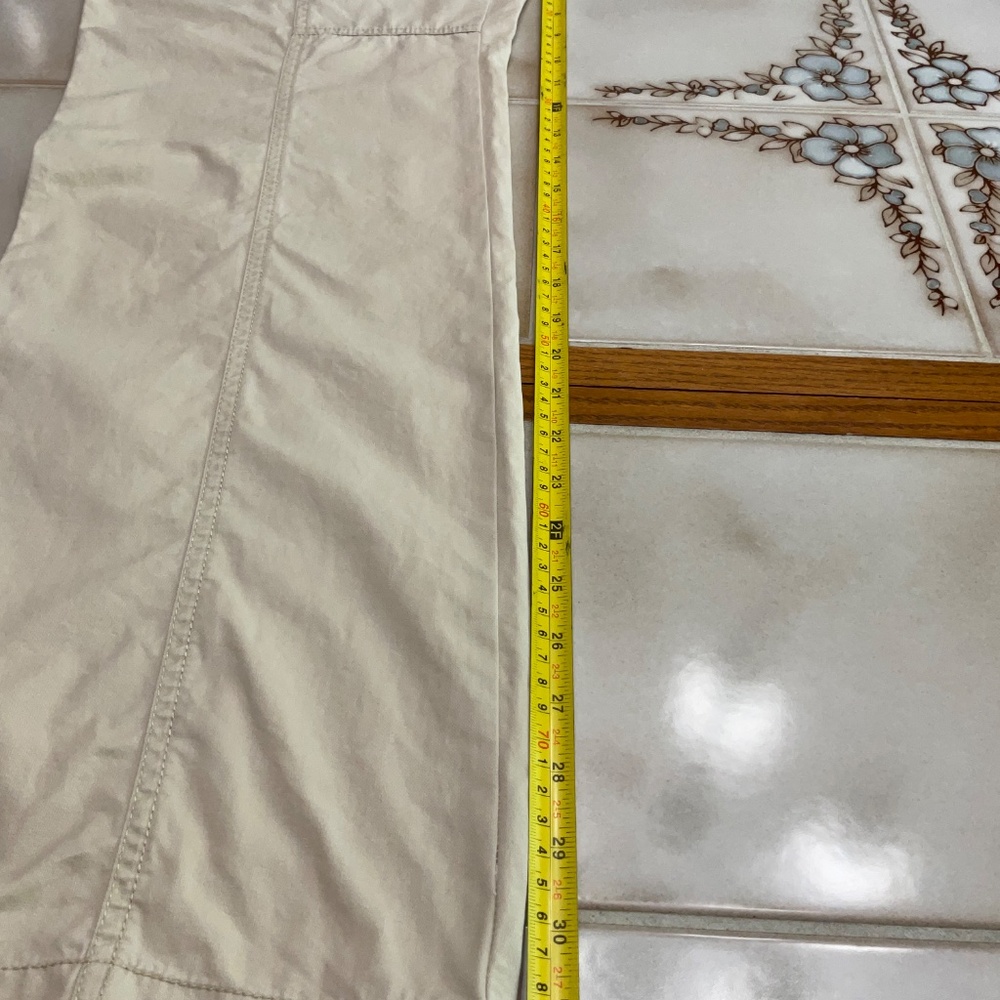 Daisy Fuentes Weekender Tan Cargo Pants – Women’s Size 12 - Picture 9 of 11